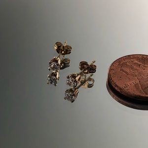 14k diamond studs